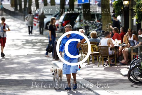 Amsterdam 3 september 2013
Hans v d Togt op terras en met zijn hond op straat