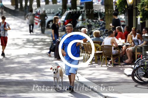 Amsterdam 3 september 2013
Hans v d Togt op terras en met zijn hond op straat
