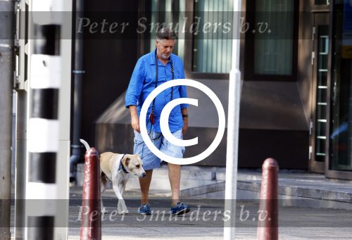 Amsterdam 3 september 2013
Hans v d Togt op terras en met zijn hond op straat