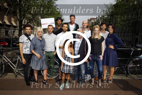 Amsterdam 6 september 2013
Presentatie Cast hartenstraat. cast Hartenstraat met oa Tygo Gernandt Sanne Vogel Frits Lambrechts Patrick Martens Stacey Rookhuizen Marwan Kenzari en Bracha v Doesburgh