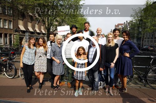 Amsterdam 6 september 2013
Presentatie Cast hartenstraat. cast Hartenstraat met oa Tygo Gernandt Sanne Vogel Frits Lambrechts Patrick Martens Stacey Rookhuizen Marwan Kenzari en Bracha v Doesburgh