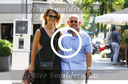 Amsterdam 16 augustus 2013
Jaap v Zweden met zijn vrouw Aaltje in een mini cooper cabrio.
Peter Smulders bv