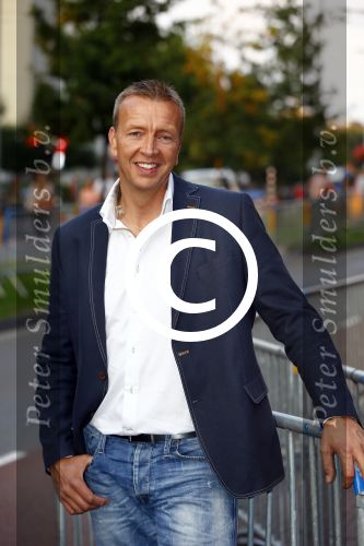 Ede 18 juni 2013
Nederland muziekland opnames in Ede. jannes
Peter Smulders bv