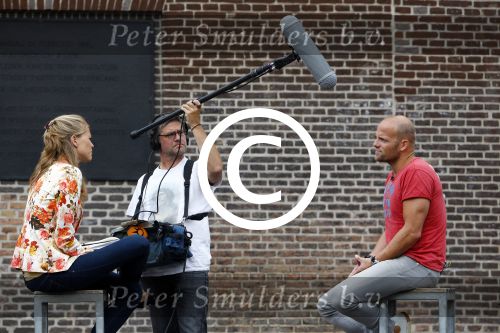 Amsterdam 20 augustus 2013
Jens Olde kalter schrijver van het boek over Badr hari wordt geintervieuwd door Tessa v Hoof voor RTL Boulevard.
Peter Smulders bv
