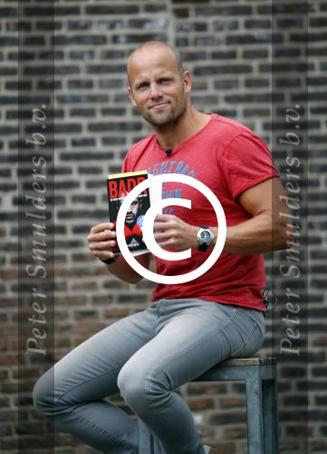 Amsterdam 20 augustus 2013
Jens Olde kalter schrijver van het boek over Badr hari wordt geintervieuwd door Tessa v Hoof voor RTL Boulevard.
Peter Smulders bv