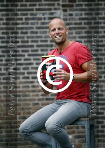 Amsterdam 20 augustus 2013
Jens Olde kalter schrijver van het boek over Badr hari wordt geintervieuwd door Tessa v Hoof voor RTL Boulevard.
Peter Smulders bv