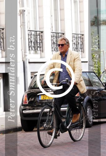 Amsterdam 20 augustus 2013
Jeroen Krabbe op de fiets.