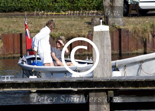 Nigtevecht 4 september 2013
Jort Kelder en Lauren Verster op hun sloep aan het varen op de vecht.