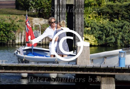 Nigtevecht 4 september 2013
Jort Kelder en Lauren Verster op hun sloep aan het varen op de vecht.