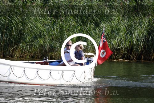 Nigtevecht 4 september 2013
Jort Kelder en Lauren Verster op hun sloep aan het varen op de vecht.