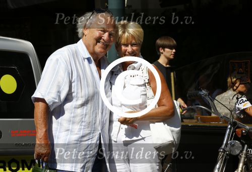 Amsterdam 26 augustus 2013
Jules en Puck Croiset verliefd en kussend op de cornelis schuytstraat.
Peter Smulders bv