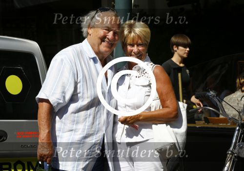 Amsterdam 26 augustus 2013
Jules en Puck Croiset verliefd en kussend op de cornelis schuytstraat.
Peter Smulders bv
