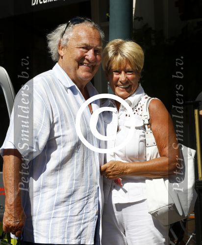 Amsterdam 26 augustus 2013
Jules en Puck Croiset verliefd en kussend op de cornelis schuytstraat.
Peter Smulders bv
