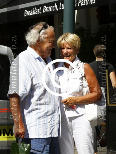 Amsterdam 26 augustus 2013
Jules en Puck Croiset verliefd en kussend op de cornelis schuytstraat.
Peter Smulders bv