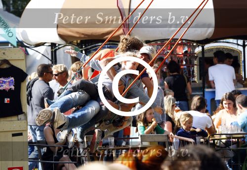 Amsterdam 18 augustus 2013
Kluun Raymond v d Klundert met zijn nieuwe vriendin op de parade.
Peter Smulders bv