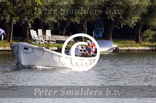Nigtevecht 4 september 2013
Jort Kelder en Lauren Verster op hun sloep aan het varen op de vecht.