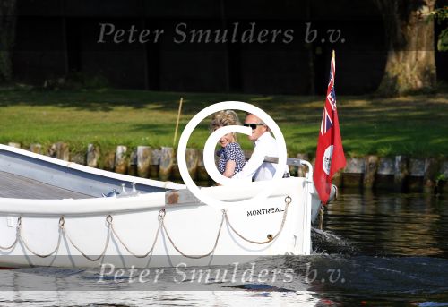 Nigtevecht 4 september 2013
Jort Kelder en Lauren Verster op hun sloep aan het varen op de vecht.