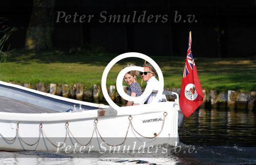 Nigtevecht 4 september 2013
Jort Kelder en Lauren Verster op hun sloep aan het varen op de vecht.