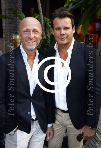 Amsterdam 5 september 2013
Opening nieuwe eyeworks pand met Reinout en Danielle Oerlemans (met kinderen) en burgemeester Eberhard v d Laan. Leco v Zadelhoff met vriend Rob