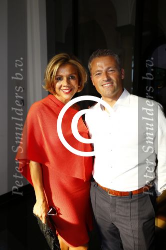 Amsterdam 5 september 2013
Opening nieuwe eyeworks pand met Reinout en Danielle Oerlemans (met kinderen) en burgemeester Eberhard v d Laan. Leontine v Moorsel en Michael Zijlaard