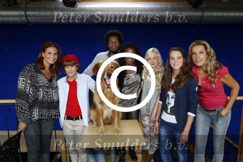 Hilversum 22 augustus 2013
Presentatie tros serie Caps Club met daarin de acteurs Tom v Hulle Sam de Graaff Charlotte Heesters Leontine Borsato Mike Libanon en Leona Philipo . Lucille Werner heeft het bedacht.
Peter Smulders bv