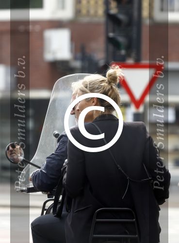 Amsterdam 21 augustus 2013
Lieke v Lexmond samen met haar manager Frank Wisse op vespa scooter.
Peter Smulders bv