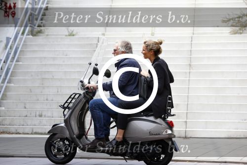 Amsterdam 21 augustus 2013
Lieke v Lexmond samen met haar manager Frank Wisse op vespa scooter.
Peter Smulders bv