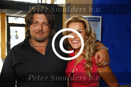 Hilversum 22 augustus 2013
Presentatie tros serie Caps Club met daarin de acteurs Tom v Hulle Sam de Graaff Charlotte Heesters Leontine Borsato Mike Libanon en Leona Philipo . Lucille Werner heeft het bedacht. Lucille met haar man
Peter Smulders bv