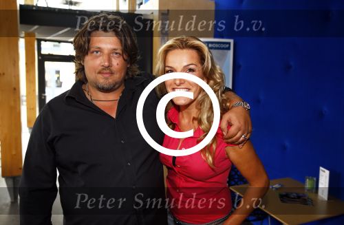 Hilversum 22 augustus 2013
Presentatie tros serie Caps Club met daarin de acteurs Tom v Hulle Sam de Graaff Charlotte Heesters Leontine Borsato Mike Libanon en Leona Philipo . Lucille Werner heeft het bedacht. Lucille met haar man
Peter Smulders bv