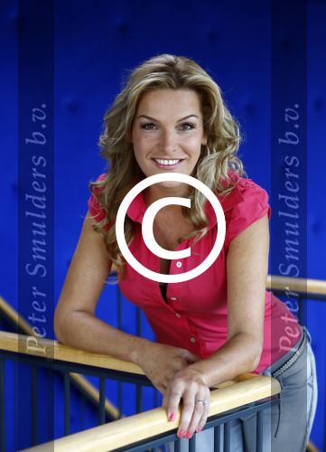 Hilversum 22 augustus 2013
Presentatie tros serie Caps Club met daarin de acteurs Tom v Hulle Sam de Graaff Charlotte Heesters Leontine Borsato Mike Libanon en Leona Philipo . Lucille Werner heeft het bedacht.
Peter Smulders bv