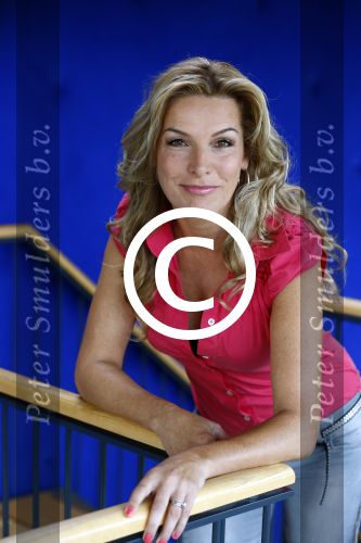 Hilversum 22 augustus 2013
Presentatie tros serie Caps Club met daarin de acteurs Tom v Hulle Sam de Graaff Charlotte Heesters Leontine Borsato Mike Libanon en Leona Philipo . Lucille Werner heeft het bedacht.
Peter Smulders bv