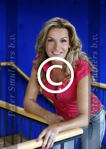 Hilversum 22 augustus 2013
Presentatie tros serie Caps Club met daarin de acteurs Tom v Hulle Sam de Graaff Charlotte Heesters Leontine Borsato Mike Libanon en Leona Philipo . Lucille Werner heeft het bedacht.
Peter Smulders bv