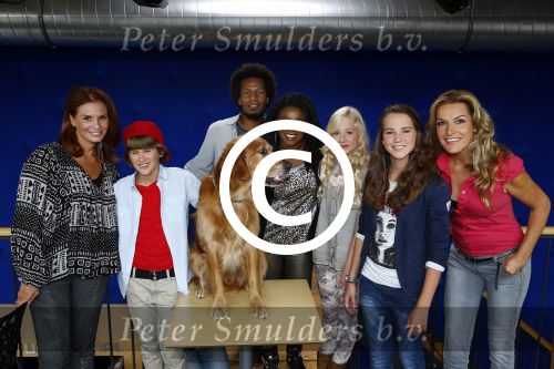 Hilversum 22 augustus 2013
Presentatie tros serie Caps Club met daarin de acteurs Tom v Hulle Sam de Graaff Charlotte Heesters Leontine Borsato Mike Libanon en Leona Philipo . Lucille Werner heeft het bedacht.
Peter Smulders bv