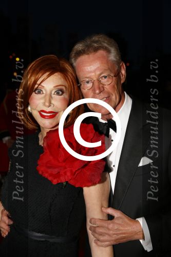 Scheveningen 9 september 2013
Premiere Smoorverliefd in het circustheater.
Marijke Helwegen met man