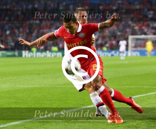Eindhoven, 20 Augustus 2013
3e Voorronde CL PSV-AC Milan, eindstand 1-1
Memphis Depay in duel met Ignazio Abate
Foto Peter Smulders BV