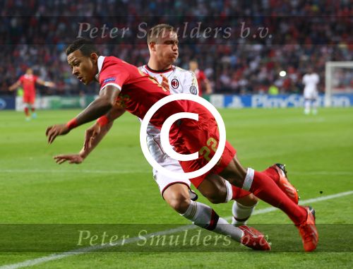 Eindhoven, 20 Augustus 2013
3e Voorronde CL PSV-AC Milan, eindstand 1-1
Memphis Depay in duel met Ignazio Abate
Foto Peter Smulders BV