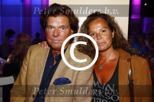 Hilversum 20 augustus 2013
Winterpresentatie RTL in studio 21. Menno Buch met zijn vrouw
Peter Smulders bv