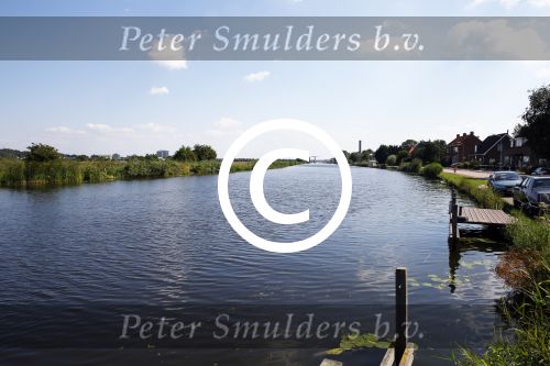 Lijnden 27 augustus 2013
Het huis waar Patricia Paay mee bezig is om te kopen. Het zou haar eerste eigen huis zijn dat ze zou kopen .
Peter Smulders bv