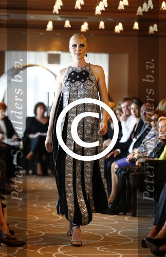 Amsterdam 8 september 2013
Modeshow Paul Schulten in het okura.