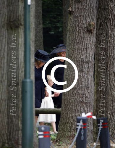 Lage Vuursche 16 augustus 2013
Begrafenis Prins Friso bij de stulpkerk in Lage Vuursche. De hele koninklijke familie was Aanwezig. Prinses Mabelmet dochters en Prinses Beatrix
Peter Smulders bv