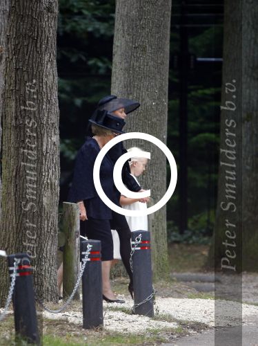 Lage Vuursche 16 augustus 2013
Begrafenis Prins Friso bij de stulpkerk in Lage Vuursche. De hele koninklijke familie was Aanwezig. Prinses Mabelmet dochters en Prinses Beatrix
Peter Smulders bv