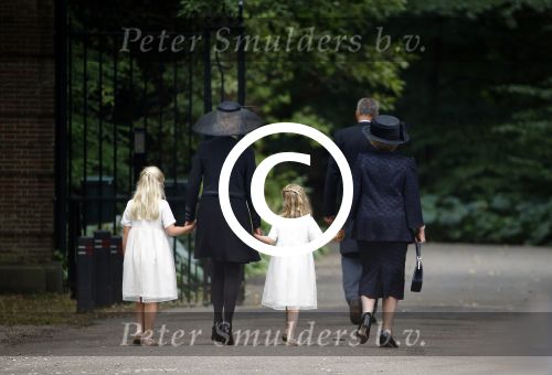 Lage Vuursche 16 augustus 2013
Begrafenis Prins Friso bij de stulpkerk in Lage Vuursche. De hele koninklijke familie was Aanwezig. Prinses Mabelmet dochters en Prinses Beatrix
Peter Smulders bv