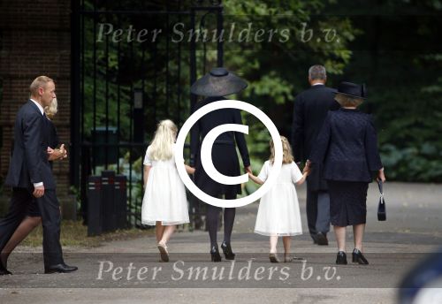 Lage Vuursche 16 augustus 2013
Begrafenis Prins Friso bij de stulpkerk in Lage Vuursche. De hele koninklijke familie was Aanwezig. Prinses Mabelmet dochters en Prinses Beatrix
Peter Smulders bv