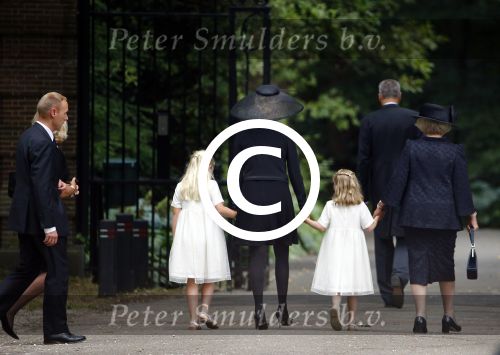 Lage Vuursche 16 augustus 2013
Begrafenis Prins Friso bij de stulpkerk in Lage Vuursche. De hele koninklijke familie was Aanwezig. Prinses Mabelmet dochters en Prinses Beatrix
Peter Smulders bv