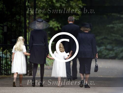 Lage Vuursche 16 augustus 2013
Begrafenis Prins Friso bij de stulpkerk in Lage Vuursche. De hele koninklijke familie was Aanwezig. Prinses Mabelmet dochters en Prinses Beatrix
Peter Smulders bv