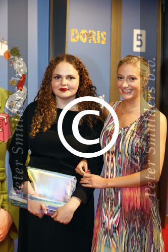 Amsterdam 2 september 2013
Premiere net 5 serie Doris in het nieuwe de la mar theater.
PRISCILLA KNETEMANN EN DJAMILA ABDALLA