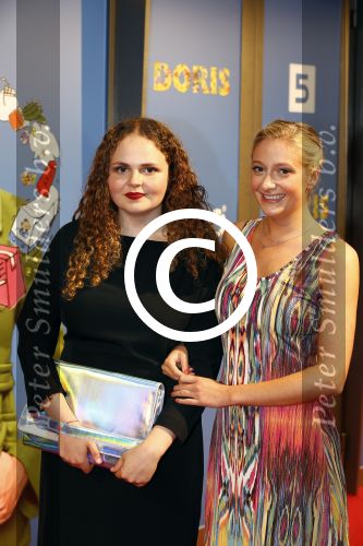 Amsterdam 2 september 2013
Premiere net 5 serie Doris in het nieuwe de la mar theater.
PRISCILLA KNETEMANN EN DJAMILA ABDALLA