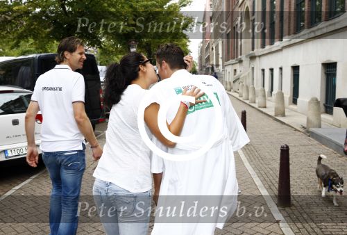 Amsterdam 8 september 2013
Amsterdam city swim door de grachten met diverse bn ers.
Pieter v d Hoogenband met zijn vriendin Ranomi Kromowidjojo