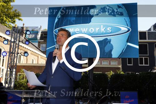 Amsterdam 5 september 2013
Opening nieuwe eyeworks pand met Reinout en Danielle Oerlemans (met kinderen) en burgemeester Eberhard v d Laan