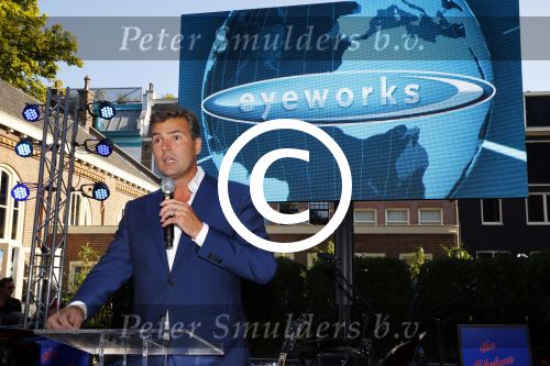 Amsterdam 5 september 2013
Opening nieuwe eyeworks pand met Reinout en Danielle Oerlemans (met kinderen) en burgemeester Eberhard v d Laan